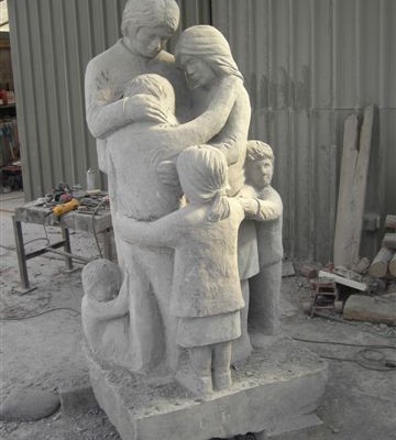 family-sculpture-0102