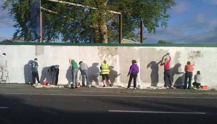 tulla-road-hoarding-painting